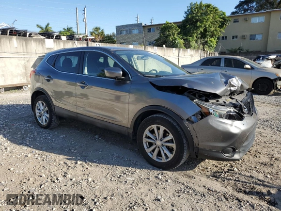 2017 Nissan Rogue SL with VIN JN1BJ1CP8HW014003, listed as a Copart auction lot 47176825 with 46,376 mi miles and Salvage title. Bid and sale history available at DreamBid. Image 4.
