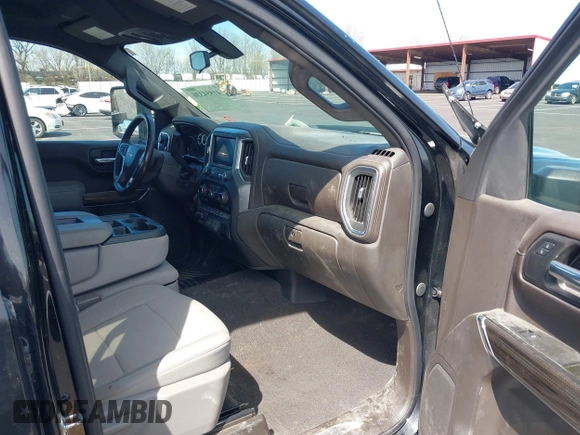 2021 Chevrolet Silverado 1500 LT with VIN 3GCUYDET1MG100713, listed as a IAAI auction lot 41854330 with 92,186 mi miles. Bid and sale history available at carsss.com. Image 5.