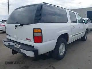 2005 GMC Yukon XL SLT with VIN 3GKFK16Z85G177502, listed as a IAAI auction lot 41899772 with 203,173 mi miles. Bid and sale history available at carsss.com. Image 4.