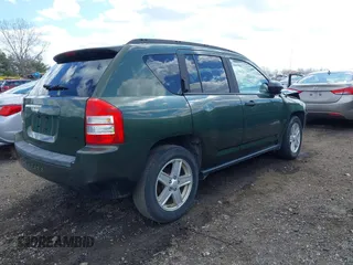 2007 Jeep Compass Sport with VIN 1J8FF47W17D585046, listed as a IAAI auction lot 41866995 with 148,196 mi miles. Bid and sale history available at carsss.com. Image 4.