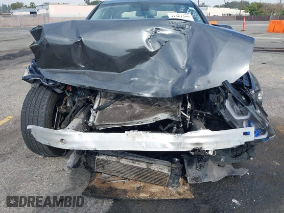 2013 BMW 3 Series 328i with VIN WBA3A5C55DF603542, listed as a IAAI auction lot 41501299 with 176,124 mi miles. Bid and sale history available at carsss.com. Image 6.