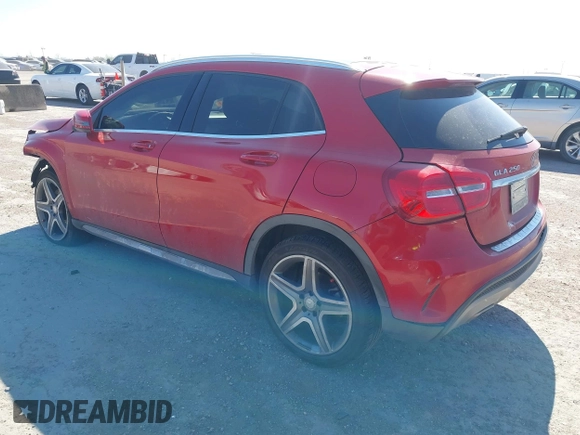 2015 Mercedes-Benz GLA 250 z VIN WDCTG4GB4FJ069553, wystawiony jako IAAI lot #41836390 z przebiegiem 142 940 mil mil oraz . Historia ofert i sprzedaży dostępna na DreamBid. Obrazek 3.