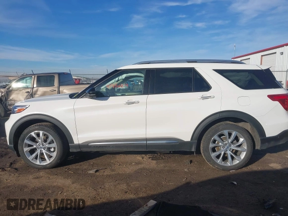 2022 Ford Explorer Platinum with VIN 1FM5K8HC8NGA33268, listed as a IAAI auction lot 41456814 with 47,700 mi miles. Bid and sale history available at carsss.com. Image 14.