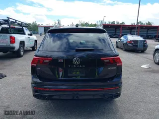 2022 Volkswagen Tiguan SE R-Line Black with VIN 3VVCB7AX9NM054351, listed as a IAAI auction lot 41665235 with 30,971 mi miles. Bid and sale history available at carsss.com. Image 16.