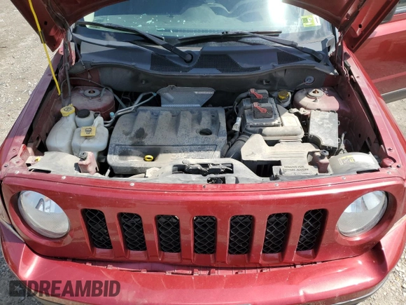 2015 Jeep Patriot Altitude z VIN 1C4NJRBB0FD290036, wystawiony jako Copart lot #55138325 z przebiegiem 64 343 mil mil oraz Szkoda całkowita • Salvage title. Historia ofert i sprzedaży dostępna na DreamBid. Obrazek 12.