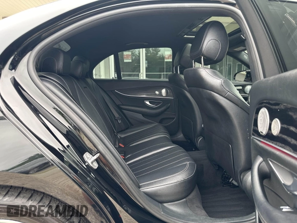 2017 Mercedes-Benz E 300 Luxury with VIN WDDZF4JB0HA036490, listed as a IAAI auction lot 42723270 with 133,703 mi miles and . Bid and sale history available at DreamBid. Image 8.
