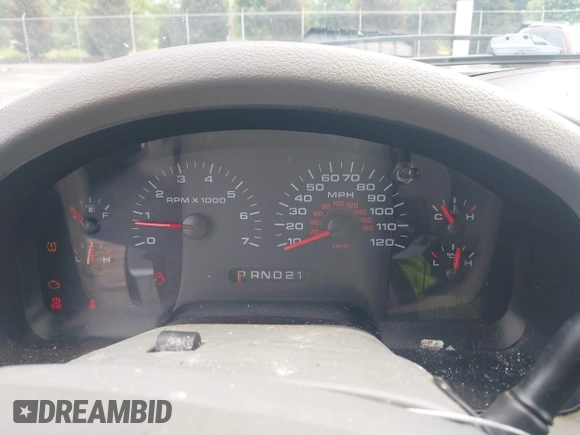 2007 Ford F-150 XLT with VIN 1FTPX14V77FA78806, listed as a IAAI auction lot 42578145 with 242,750 mi miles and . Bid and sale history available at DreamBid. Image 7.