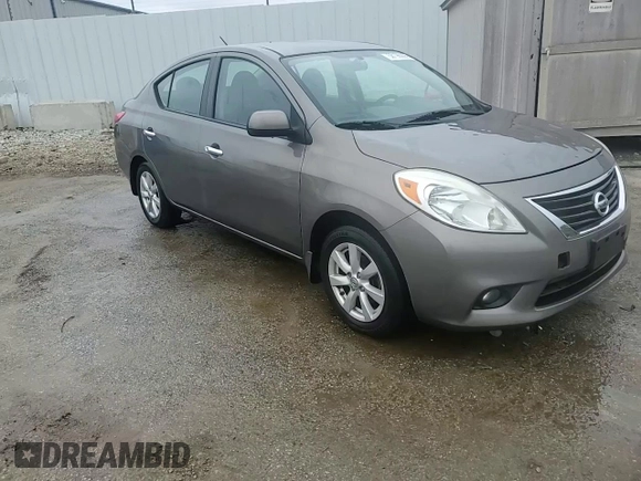 2012 Nissan Versa SV z VIN 3N1CN7AP1CL927523, wystawiony jako Copart lot #58196055 z przebiegiem 156 057 mil mil oraz Nie do naprawy • Non repairable. Historia ofert i sprzedaży dostępna na DreamBid. Obrazek 13.