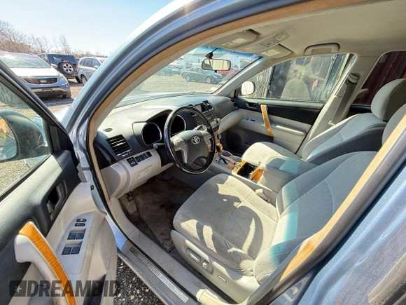2008 Toyota Highlander Hybrid with VIN JTEEW41A782005632, listed as a Copart auction lot 50327245 with 394,338 mi miles and Clean Title. Bid and sale history available at carsss.com. Image 5.