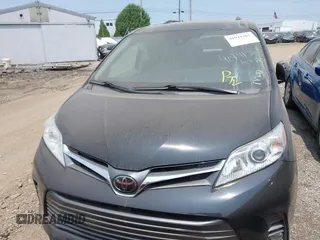 2020 Toyota Sienna XLE z VIN 5TDDZ3DC7LS244873, wystawiony jako IAAI lot #41941263 z przebiegiem 93 545 mil mil oraz . Historia ofert i sprzedaży dostępna na DreamBid. Obrazek 12.