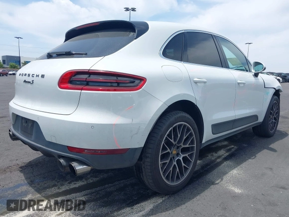 2016 Porsche Macan S with VIN WP1AB2A52GLB45696, listed as a IAAI auction lot 42587302 with 112,930 mi miles and . Bid and sale history available at DreamBid. Image 4.