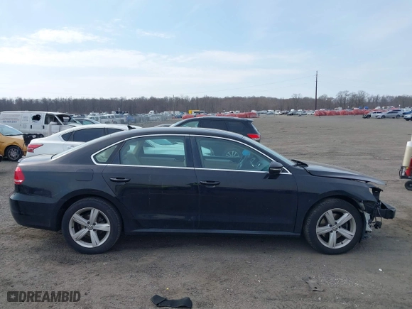 2012 Volkswagen Passat SE with VIN 1VWBP7A37CC021336, listed as a IAAI auction lot 41724459 with 124,832 mi miles. Bid and sale history available at carsss.com. Image 12.