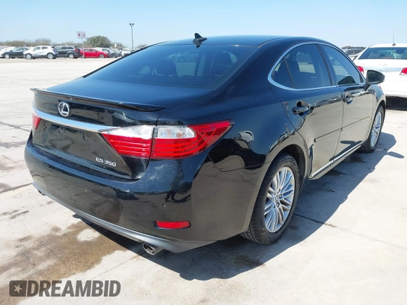 2013 Lexus ES 4dr Sdn with VIN JTHBK1GG8D2029265, listed as a IAAI auction lot 41700728 with 166,804 mi miles. Bid and sale history available at carsss.com. Image 4.