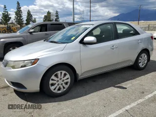 2013 Kia Forte LX with VIN KNAFT4A27D5739574, listed as a Copart auction lot 51372175 with 84,664 mi miles and Clean Title. Bid and sale history available at carsss.com. Image 1.