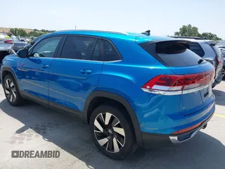 2024 Volkswagen Atlas SE with VIN 1V2HE2CA6RC218474, listed as a IAAI auction lot 42292257 with 19,654 mi miles and . Bid and sale history available at DreamBid. Image 3.