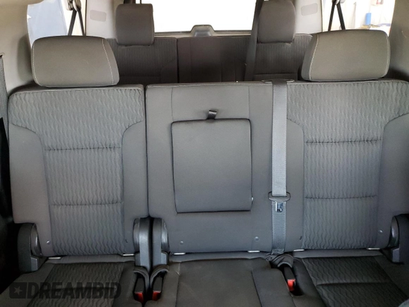 2018 Chevrolet Suburban LS with VIN 1GNSKGKC9JR129152, listed as a Copart auction lot 51540075 with 371,516 mi miles and Clean Title. Bid and sale history available at DreamBid. Image 10.