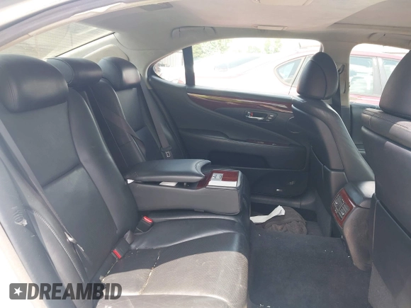 2008 Lexus LS 460 L with VIN JTHGL46FX85028460, listed as a IAAI auction lot 42501852 with 194,399 mi miles and . Bid and sale history available at DreamBid. Image 8.