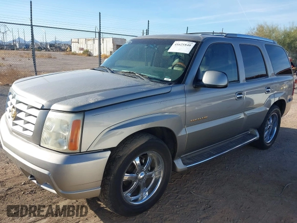 2002 Cadillac Escalade z VIN 1GYEK63N22R101463, wystawiony jako IAAI lot #41621840 z przebiegiem 156 639 mil mil oraz . Historia ofert i sprzedaży dostępna na DreamBid. Obrazek 2.