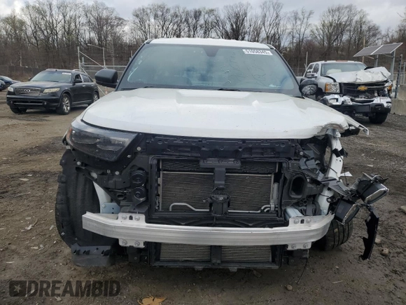 2022 Ford Police Interceptor Utility z VIN 1FM5K8AW1NNA02279, wystawiony jako Copart lot #51058345 z przebiegiem 51 337 mil mil oraz Czysty tytuł • Clean title. Historia ofert i sprzedaży dostępna na DreamBid. Obrazek 5.