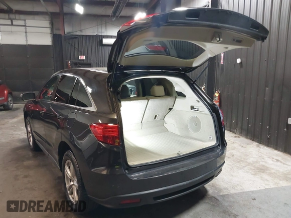 2014 Acura RDX Tech Pkg with VIN 5J8TB4H51EL014236, listed as a IAAI auction lot 42052677 with 136,164 mi miles. Bid and sale history available at carsss.com. Image 3.