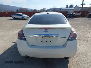 2011 Nissan Altima Hybrid with VIN 1N4CL2AP3BC109992, listed as a IAAI auction lot 41773074 with 184,058 mi miles. Bid and sale history available at carsss.com. Image 16.