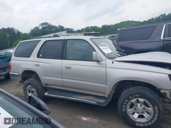 2000 Toyota 4Runner SR5 с VIN JT3GN86R1Y0139431, выставлен на аукционе IAAI как лот 42103546 с пробегом 376 600 миль миль и . История ставок и продаж доступна на DreamBid. Изображение 13.