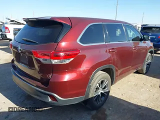 2018 Toyota Highlander LE with VIN 5TDZARFH0JS036002, listed as a IAAI auction lot 42281311 with 106,714 mi miles and . Bid and sale history available at DreamBid. Image 4.