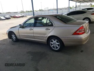 2002 Mercedes-Benz C 230/260/280/320 z VIN WDBRF61J12F232217, wystawiony jako Copart lot #58624275 z przebiegiem 90 495 mil mil oraz Szkoda całkowita • Salvage title. Historia ofert i sprzedaży dostępna na DreamBid. Obrazek 2.