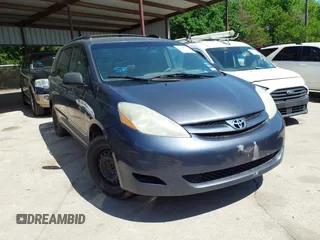 2006 Toyota Sienna CE with VIN 5TDZA23C56S471900, listed as a IAAI auction lot 42098735 with 297,983 mi miles. Bid and sale history available at carsss.com. Image 1.