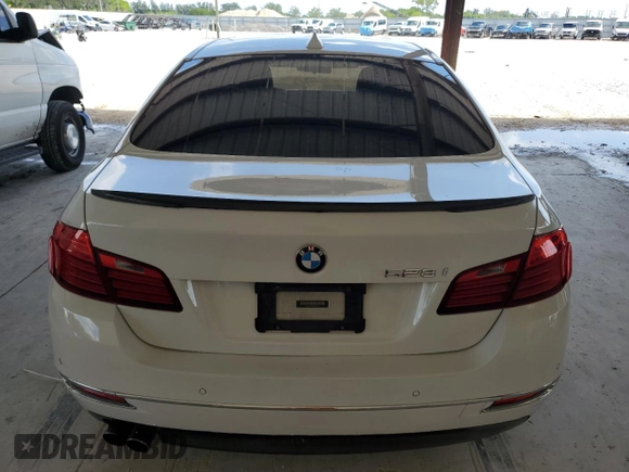 2015 BMW 5 Series 528i z VIN WBA5A5C59FD515178, wystawiony jako Copart lot #58083675 z przebiegiem 170 333 mil mil oraz Szkoda całkowita • Salvage title. Historia ofert i sprzedaży dostępna na DreamBid. Obrazek 6.
