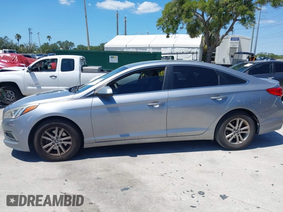 2017 Hyundai Sonata 2.4L with VIN 5NPE24AF2HH487503, listed as a IAAI auction lot 42029788 with 165,280 mi miles and . Bid and sale history available at carsss.com. Image 15.