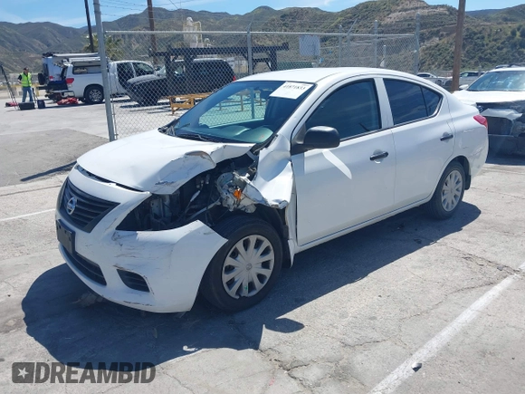 2014 Nissan Versa SV with VIN 3N1CN7AP0EL861162, listed as a IAAI auction lot 41871833 with 118,934 mi miles. Bid and sale history available at carsss.com. Image 17.