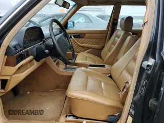 1989 Mercedes-Benz 300 с VIN WDBCA24E9KA446171, выставлен на аукционе Copart как лот 64433374 с пробегом 131 288 миль миль и На запчасти • Non repairable. История ставок и продаж доступна на DreamBid. Изображение 7.
