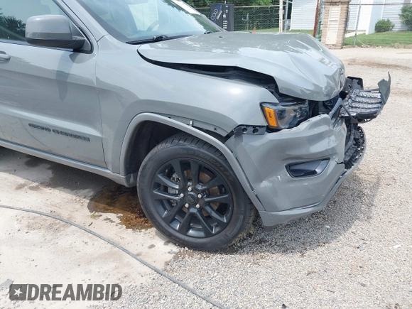 2020 Jeep Grand Cherokee North с VIN 1C4RJFAG4LC397993, выставлен на аукционе IAAI как лот 42390213 с пробегом 51 236 миль миль и . История ставок и продаж доступна на DreamBid. Изображение 18.