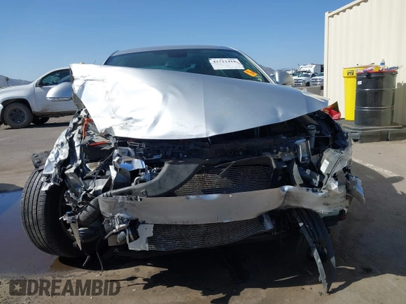 2013 Buick Regal Turbo Premium 1 z VIN 2G4GS5EV8D9187084, wystawiony jako IAAI lot #42722418 z przebiegiem 84 899 mil mil oraz . Historia ofert i sprzedaży dostępna na DreamBid. Obrazek 6.