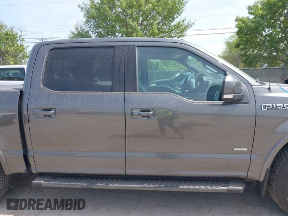 2016 Ford F-150 XLT with VIN 1FTEW1EG6GFD60350, listed as a IAAI auction lot 41843912 with 137,308 mi miles. Bid and sale history available at carsss.com. Image 14.