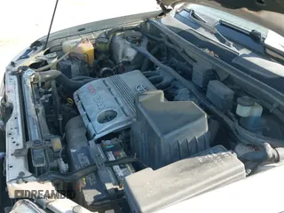 2006 Toyota Highlander with VIN JTEHP21A260185786, listed as a IAAI auction lot 43159914 with 184,043 mi miles and . Bid and sale history available at DreamBid. Image 12.