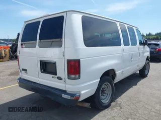 2013 Ford Econoline Passenger XL z VIN 1FBNE3BL4DDA56459, wystawiony jako IAAI lot #42223633 z przebiegiem 411 732 mil mil oraz . Historia ofert i sprzedaży dostępna na DreamBid. Obrazek 4.