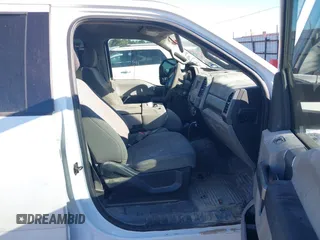 2019 Ford Super Duty F-250 SRW XL with VIN 1FT7W2A61KEG05954, listed as a IAAI auction lot 40849760 with 191,581 mi miles. Bid and sale history available at carsss.com. Image 5.