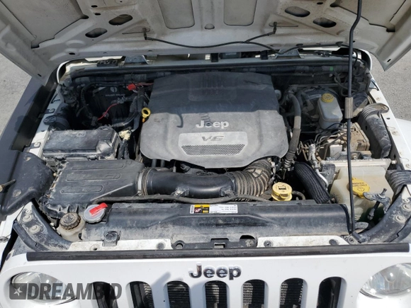 2015 Jeep Wrangler Unlimited Rubicon with VIN 1C4BJWFG8FL561308, listed as a Copart auction lot 60233385 with 208,224 mi miles and Clean title. Bid and sale history available at DreamBid. Image 12.