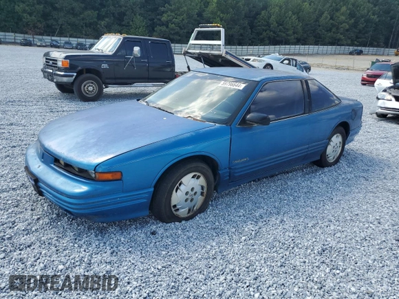 1992 Oldsmobile Cutlass z VIN 1G3WH14T0ND335739, wystawiony jako Copart lot #59796644 z przebiegiem Nie podano mil oraz Nie do naprawy • Non repairable. Historia ofert i sprzedaży dostępna na DreamBid. Obrazek 1.
