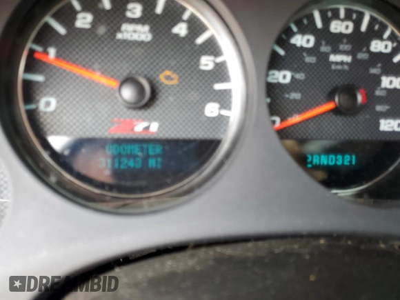 2008 Chevrolet Tahoe 3LT with VIN 1GNFK13098R130170, listed as a Copart auction lot 56369135 with 311,243 mi miles and Salvage title. Bid and sale history available at DreamBid. Image 9.