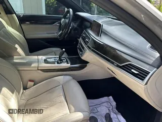 2020 BMW 7 Series 750i xDrive with VIN WBA7U2C05LGJ59633, listed as a Copart auction lot 59625975 with 73,471 mi miles and Clean title. Bid and sale history available at DreamBid. Image 5.