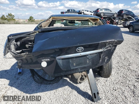 2002 Toyota Camry XLE z VIN 4T1BF30K12U020467, wystawiony jako Copart lot #54628995 z przebiegiem 222 898 mil mil oraz Szkoda całkowita • Salvage title. Historia ofert i sprzedaży dostępna na DreamBid. Obrazek 6.