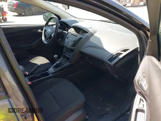 2017 Ford Focus SE с VIN 1FADP3FE2HL244170, выставлен на аукционе IAAI как лот 42281389 с пробегом 45 402 миль миль и . История ставок и продаж доступна на DreamBid. Изображение 5.