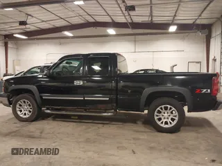 2003 Chevrolet Silverado 1500 with VIN 2GCEK19V231238686, listed as a IAAI auction lot 42107363 with 326,361 mi miles and . Bid and sale history available at DreamBid. Image 15.