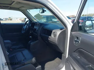 2017 Jeep Patriot High Altitude with VIN 1C4NJPFAXHD161987, listed as a IAAI auction lot 41792850 with 89,526 mi miles and . Bid and sale history available at carsss.com. Image 5.