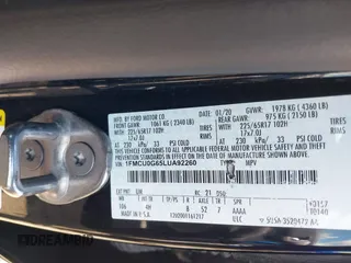 2020 Ford Escape SE z VIN 1FMCU0G65LUA92260, wystawiony jako IAAI lot #42244569 z przebiegiem 49 802 mil mil oraz . Historia ofert i sprzedaży dostępna na DreamBid. Obrazek 9.