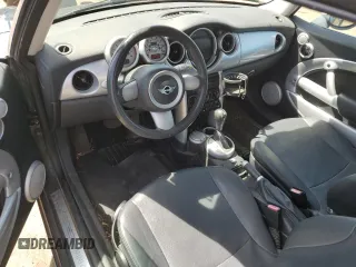2006 MINI Hardtop with VIN WMWRC33546TK15957, listed as a Copart auction lot 54660995 with 100,893 mi miles and Clean Title. Bid and sale history available at DreamBid. Image 8.