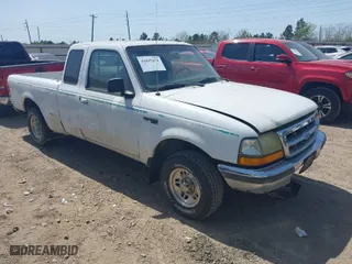 1998 Ford Ranger XL with VIN 1FTYR14U3WPA32453, listed as a IAAI auction lot 41827671 with 155,148 mi miles. Bid and sale history available at carsss.com. Image 1.